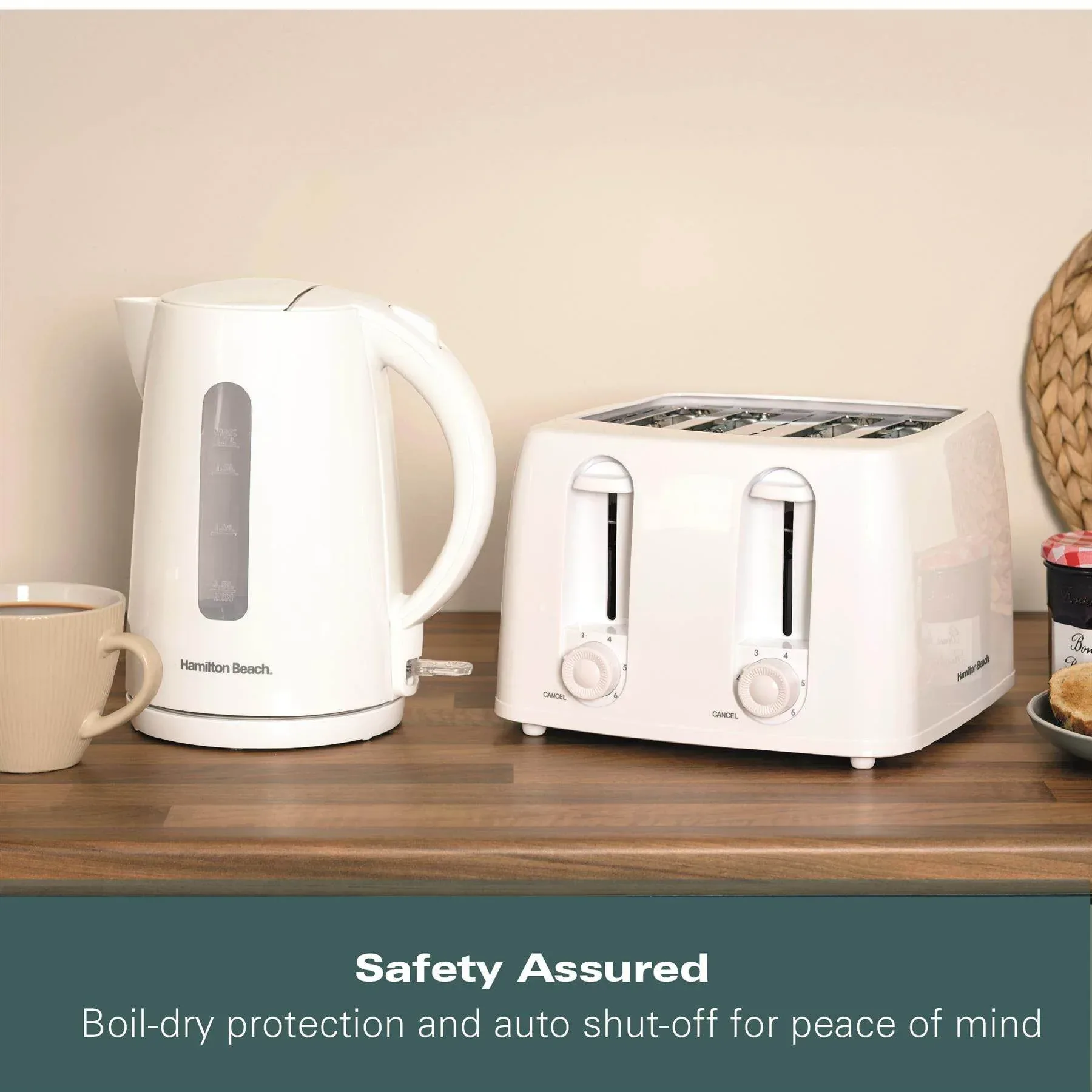Hamilton Beach Essentials 1.7L Rapid Boil Kettle - White - Image 11