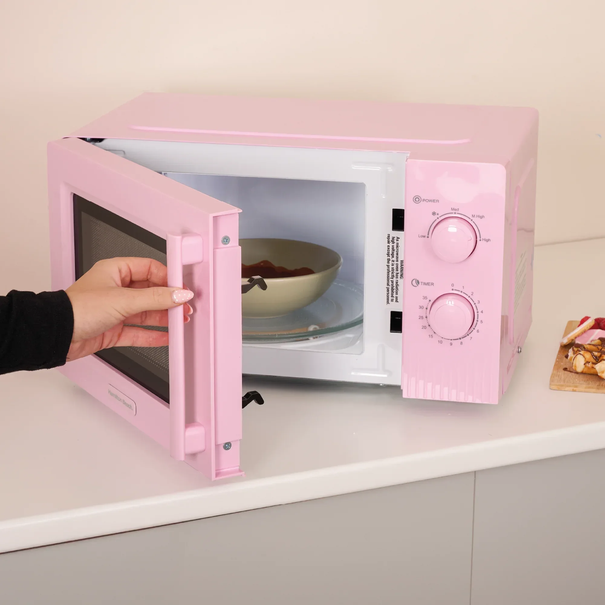 Hamilton Beach Miami Kettle, Toaster & Microwave Set - Flamingo Pink - Image 7