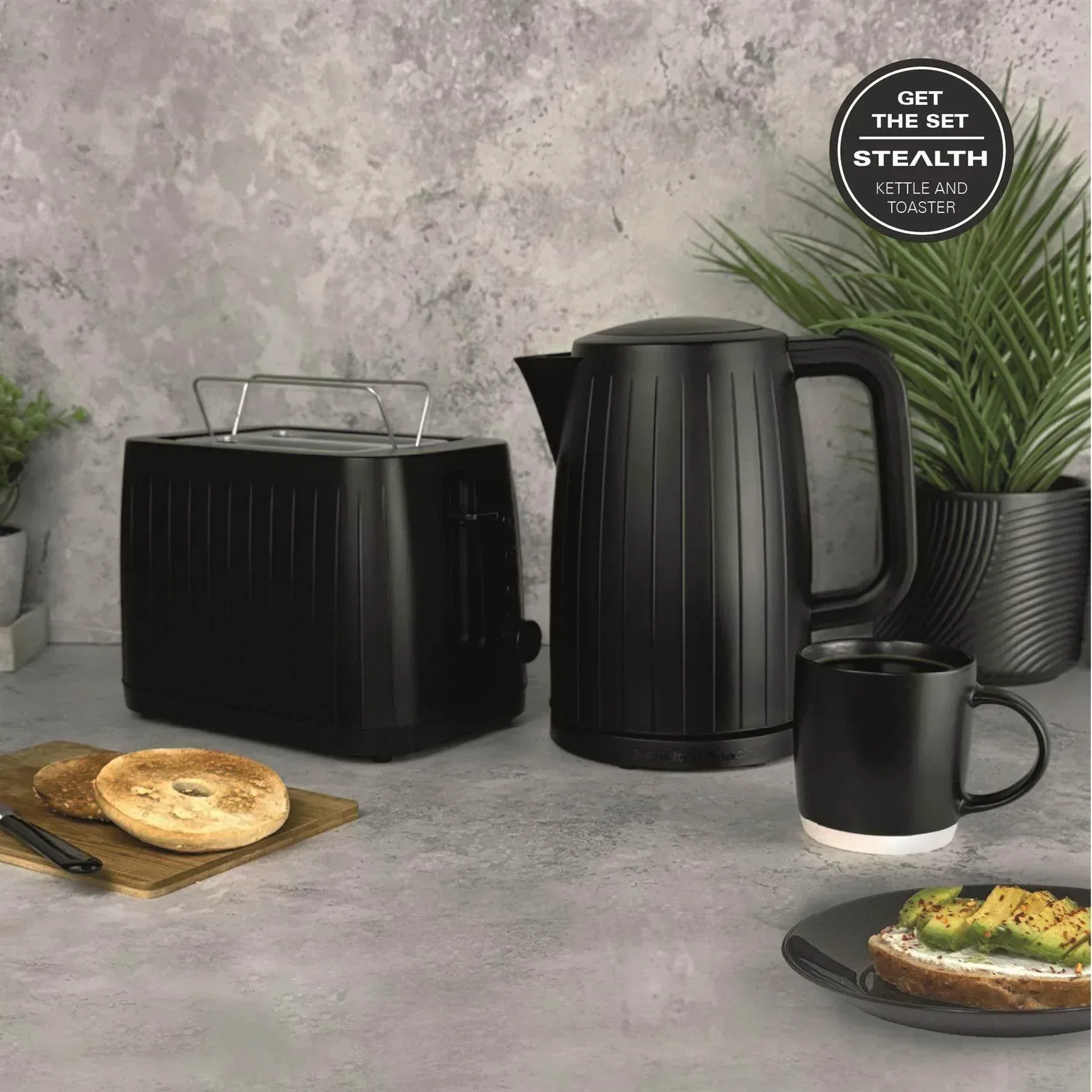 Hamilton Beach Stealth 1.7L Textured Kettle - Matte Black - Image 11